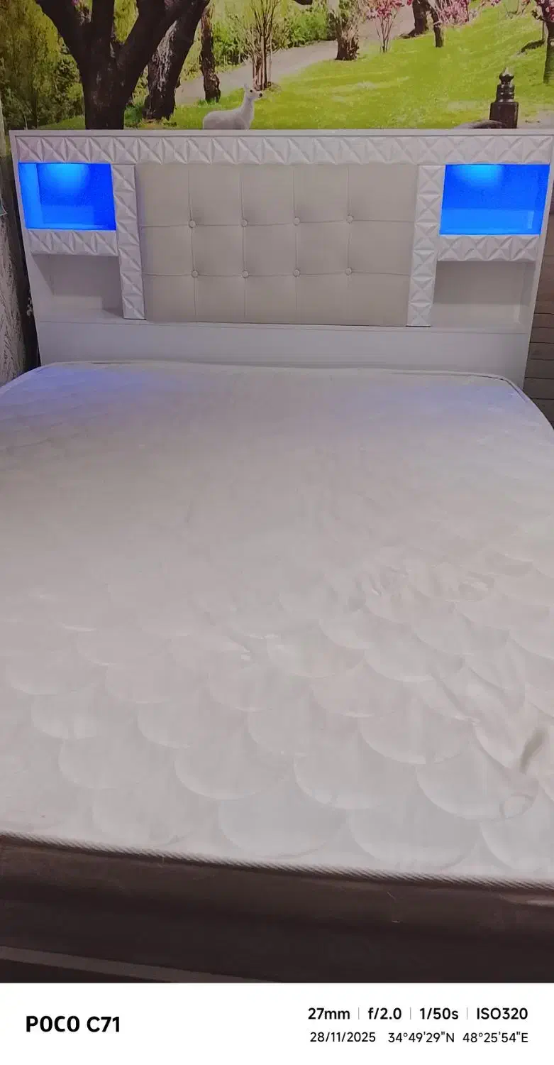 تخت دونفره چراغ دار|تخت و سرویس خواب|همدان, |دیوار