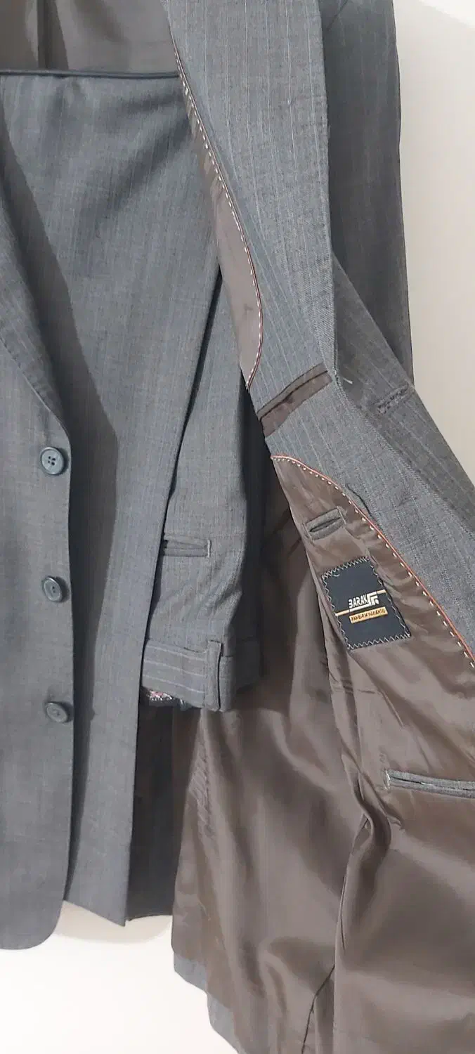 فروش کت وشلوار|لباس|رشت, منظریه|دیوار