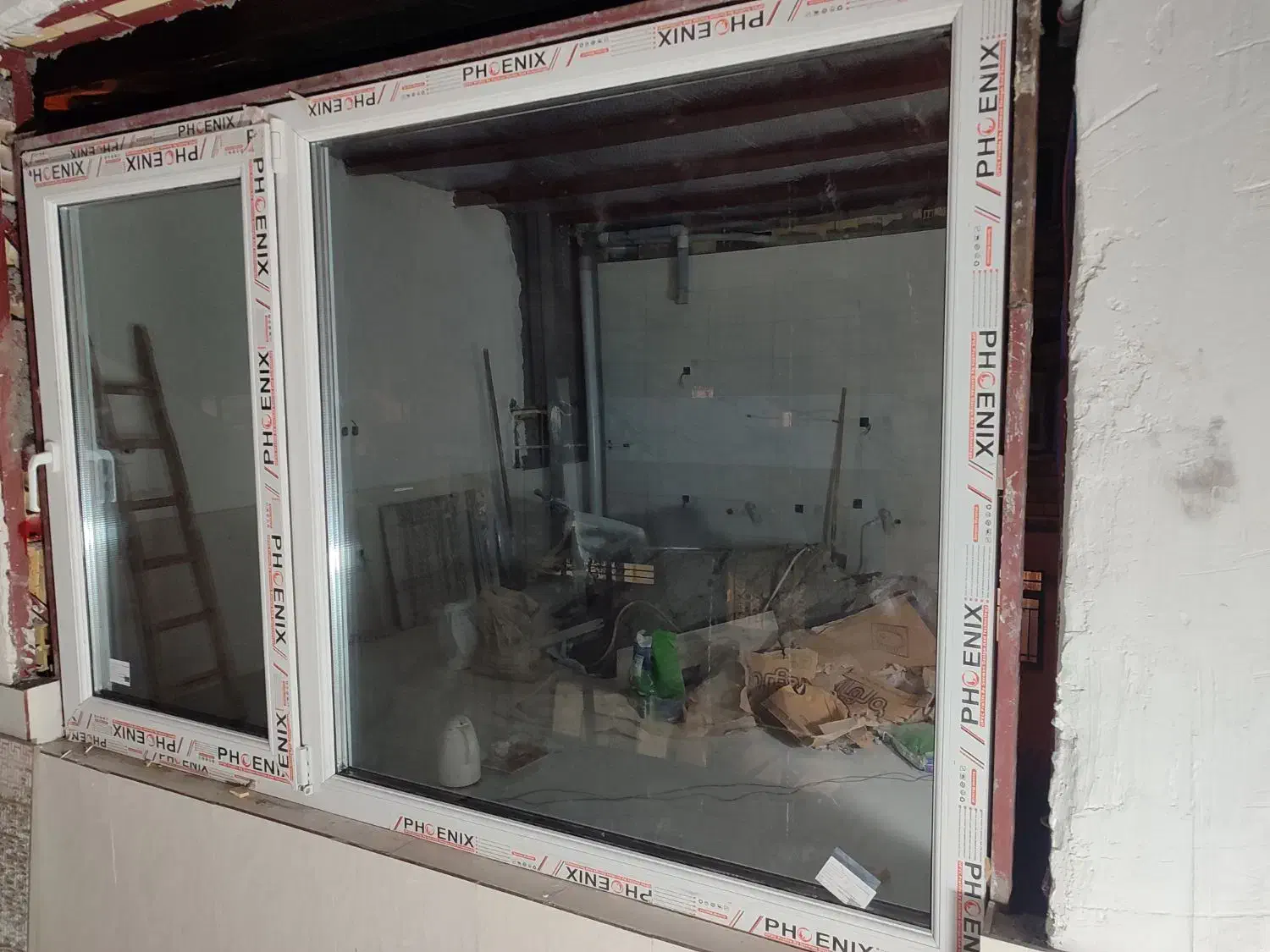 نصب ، تعمیر و رگلاژ حرفه‌ای درب و پنچره upvc|خدمات پیشه و مهارت|بیرجند, |دیوار