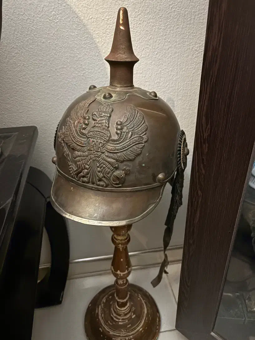 کلاه و شمعدان و تعدادی اجناس انتیک قدیمی عتیقه|کلکسیون اشیاء عتیقه|تهران, قناتکوثر|دیوار