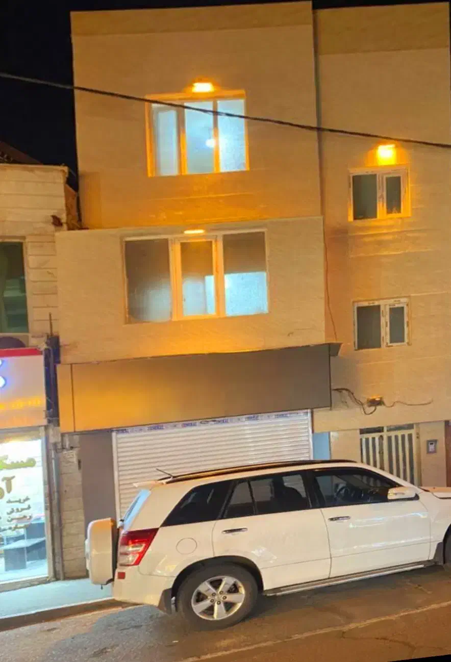 ۸۳متر ۳طبقه ۳سرویس بازسازی با ۱۵متر مغازه بر ارج|فروش خانه و ویلا|تهران, شوش|دیوار