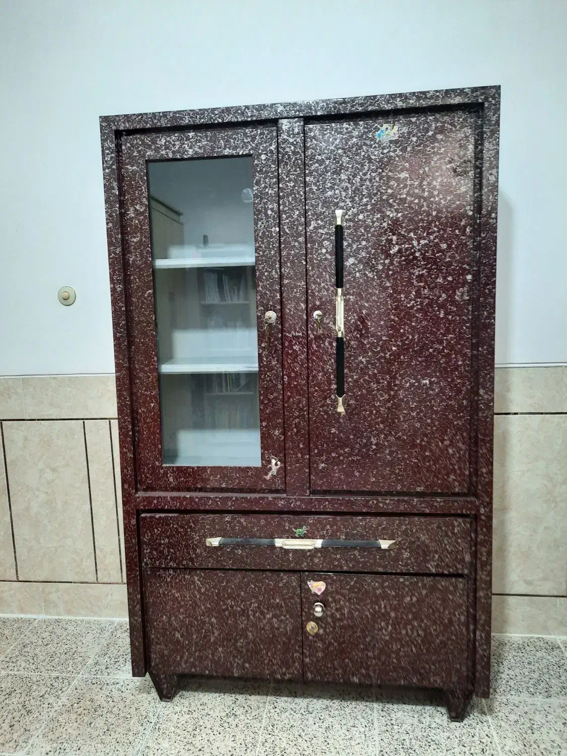 کمد|جاکفشی، کمد، دراور|مرودشت, پشت سایپا‎|دیوار