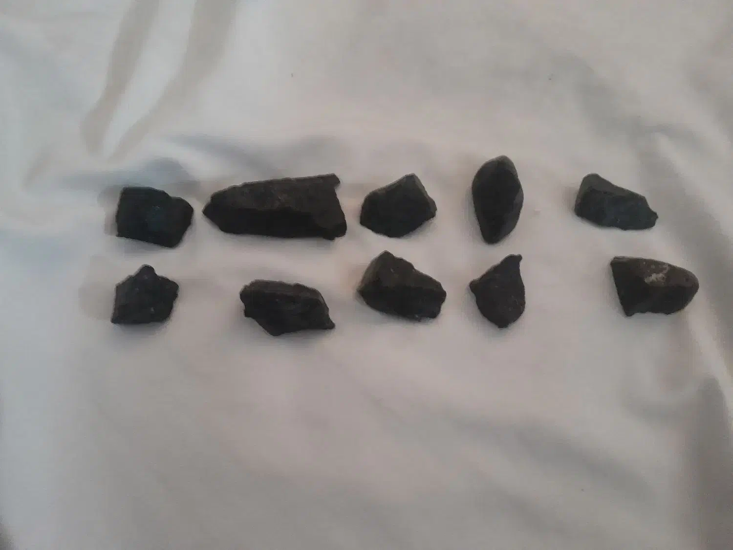 ۱۰عدد سنگ مشکوک به شهاب سنگ|کلکسیون اشیاء عتیقه|بلوک, |دیوار