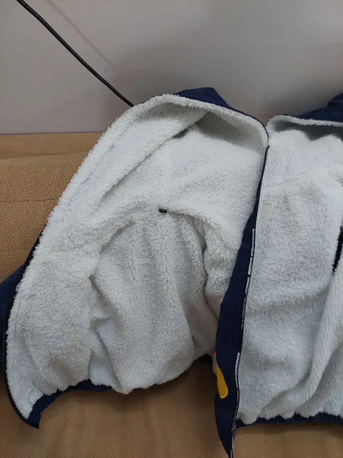 کاپشن نو|لباس|قم, عمار یاسر|دیوار