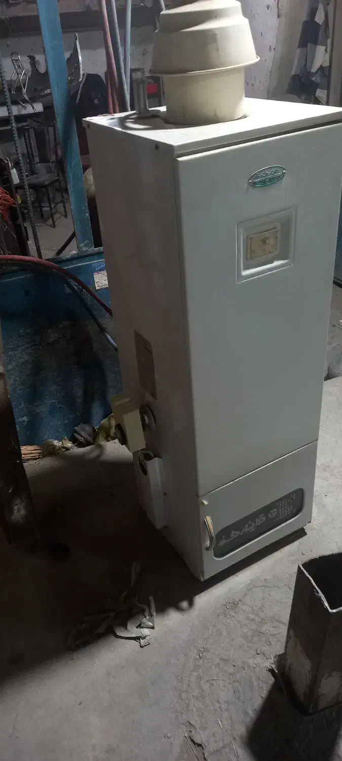 آبگرمکن ۵۰ لیتری|آبگرمکن، پکیج، شوفاژ|یزد, |دیوار