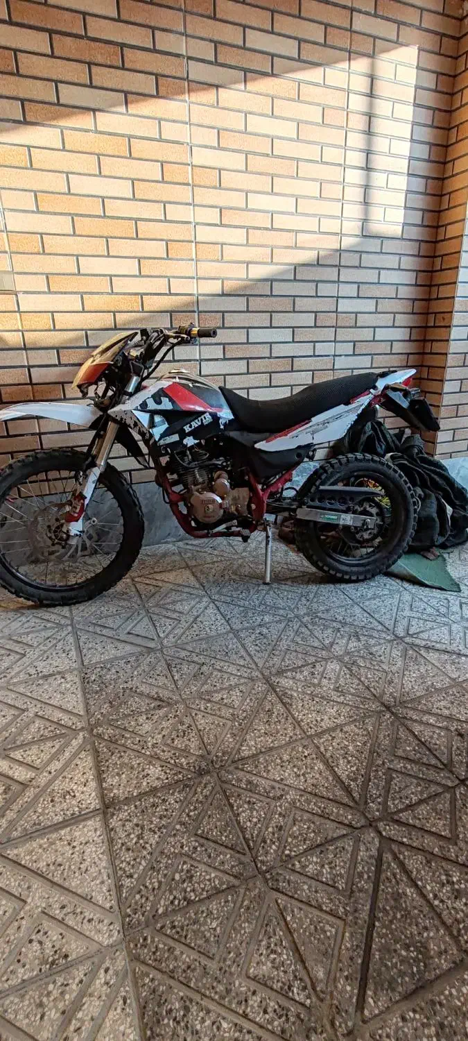 تریل کویر 250 قیمت پایین|موتورسیکلت|ابریشم, |دیوار