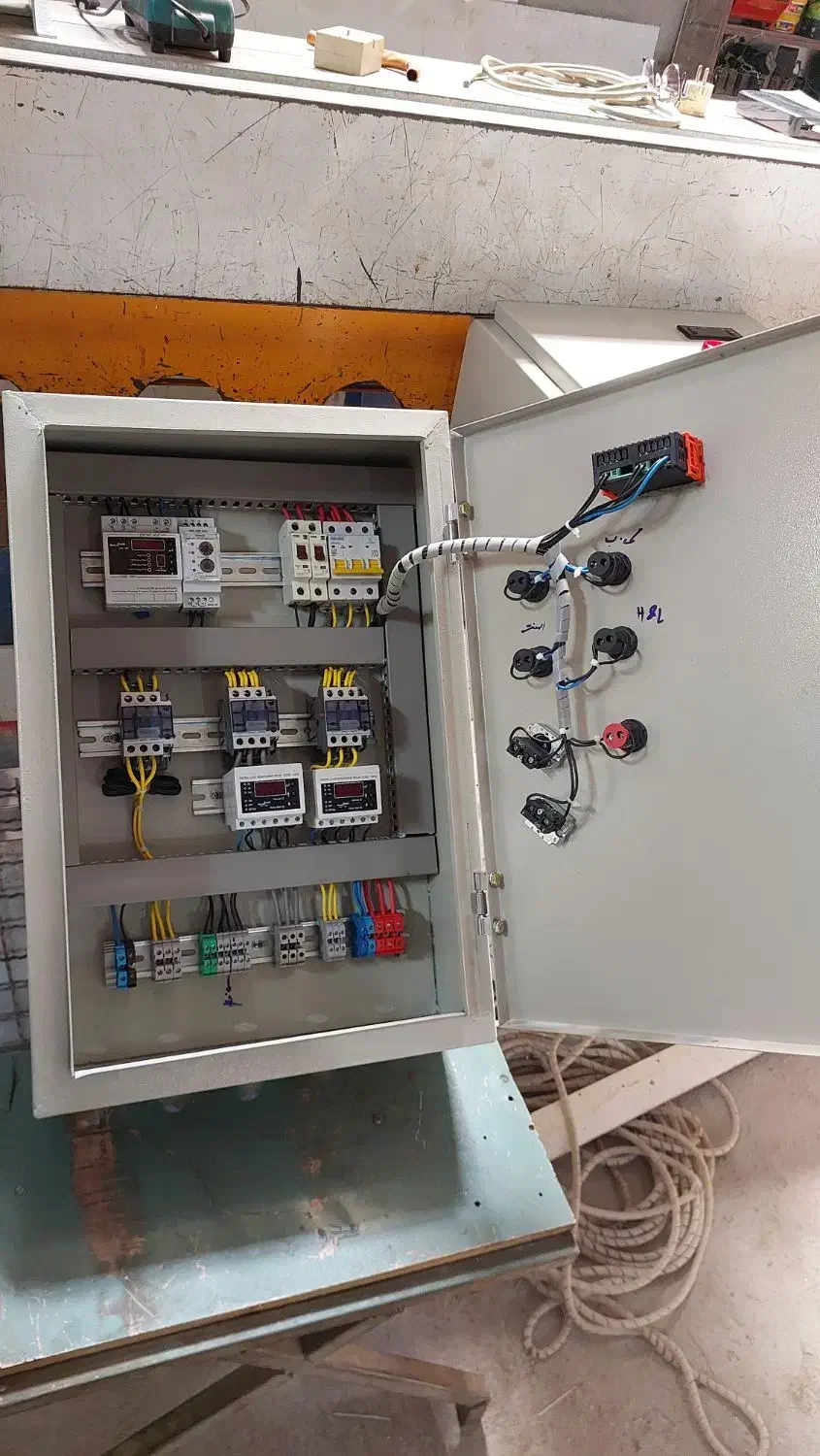 تابلو برق و سیستم های سرمایش|خدمات پیشه و مهارت|خمینیشهر, |دیوار