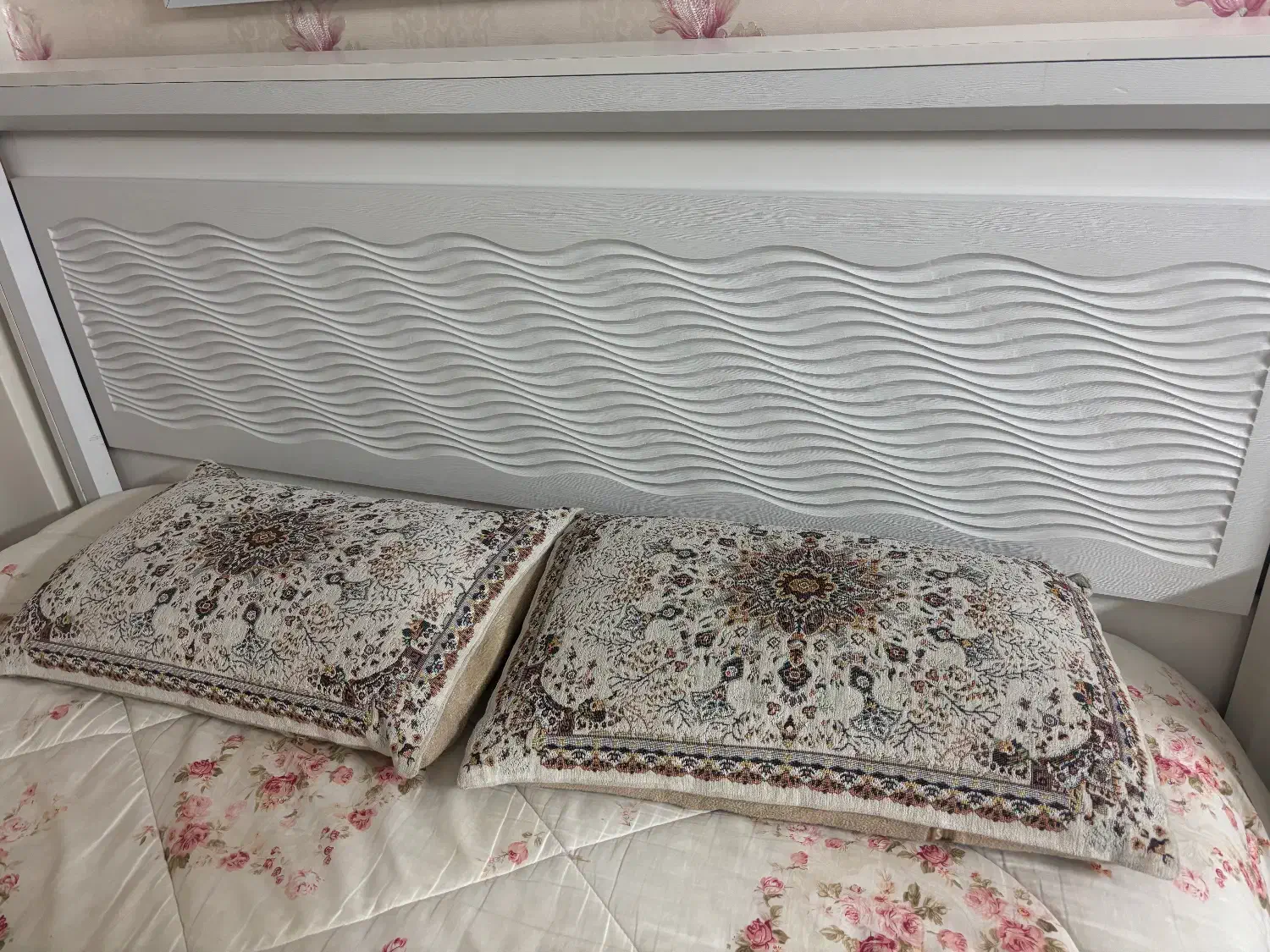 تخت دونفره سفید|تخت و سرویس خواب|ری, سیزده آبان|دیوار