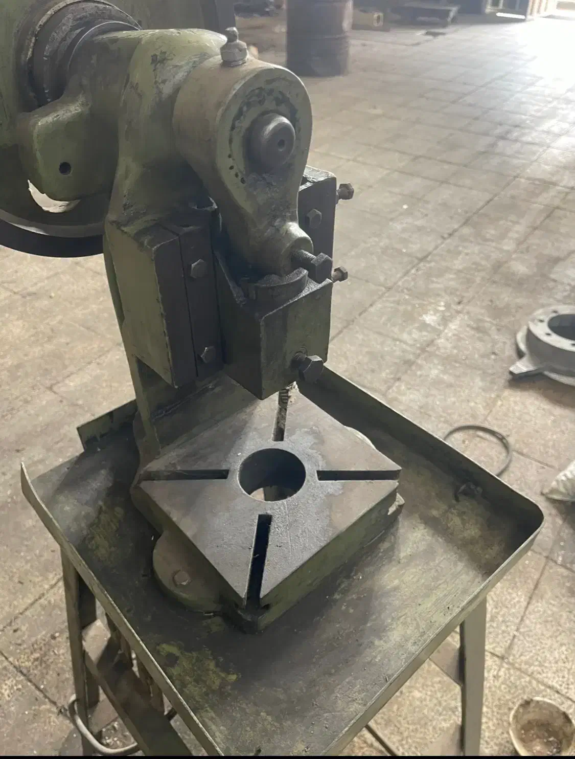 پرس ضربه ایی ۲ تن|ماشین‌آلات صنعتی|قم, خداکرم|دیوار