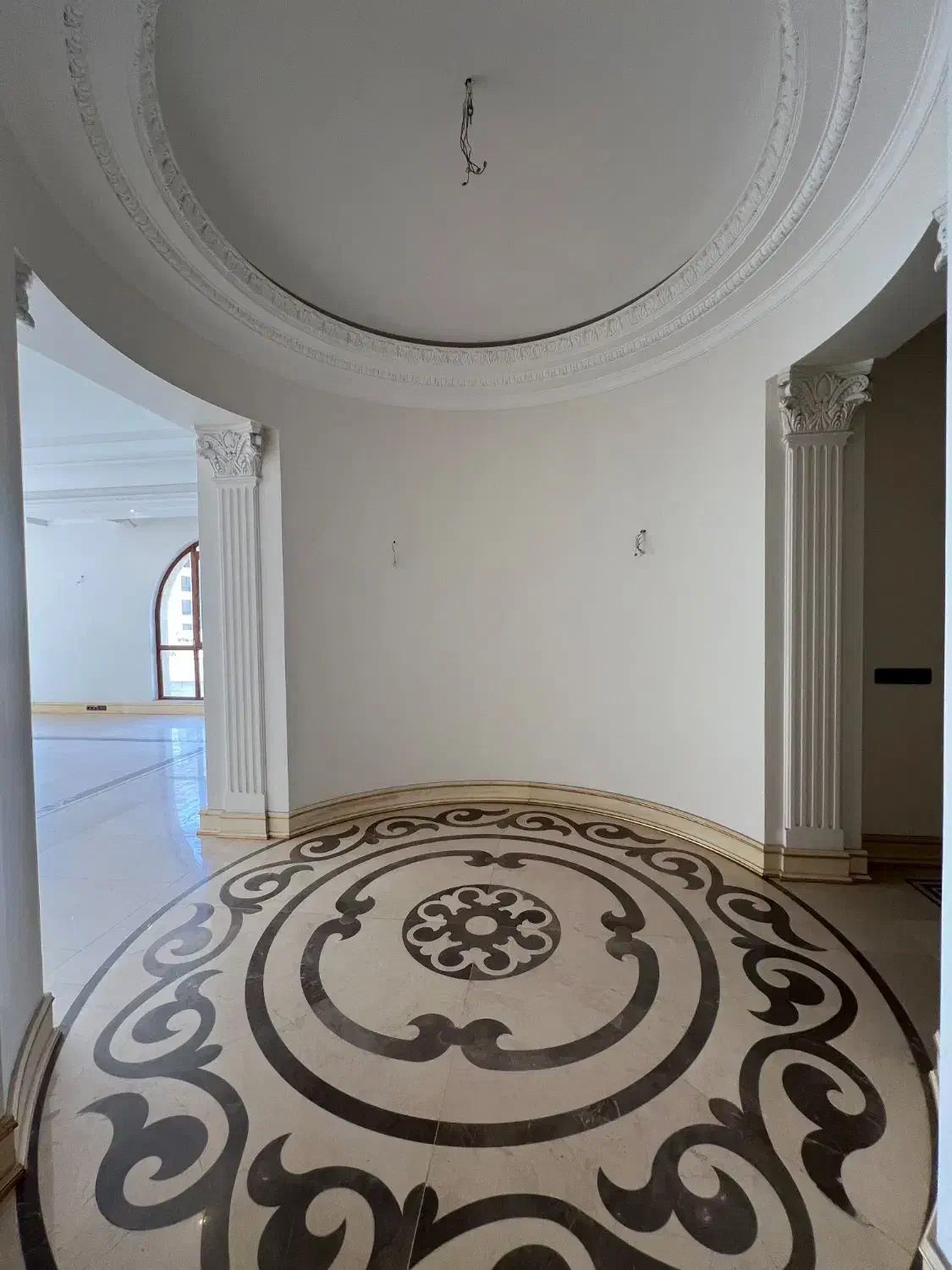 زعفرانیه185متر3خواب‌مشاعات‌فعال‌ دسترسی آسان 5ساله