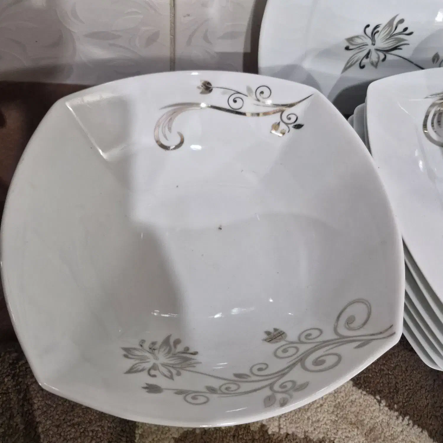 سرویس چینی|ظروف سرو و پذیرایی|قم, شهرک امام حسین|دیوار