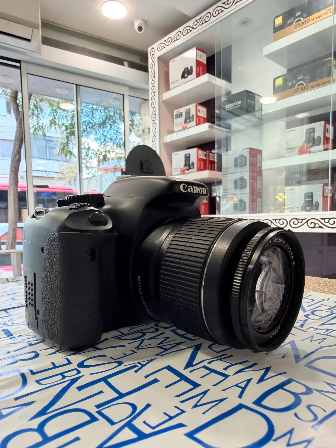 Canon 550 D|دوربین عکاسی و فیلم‌برداری|مشهد, جنت|دیوار