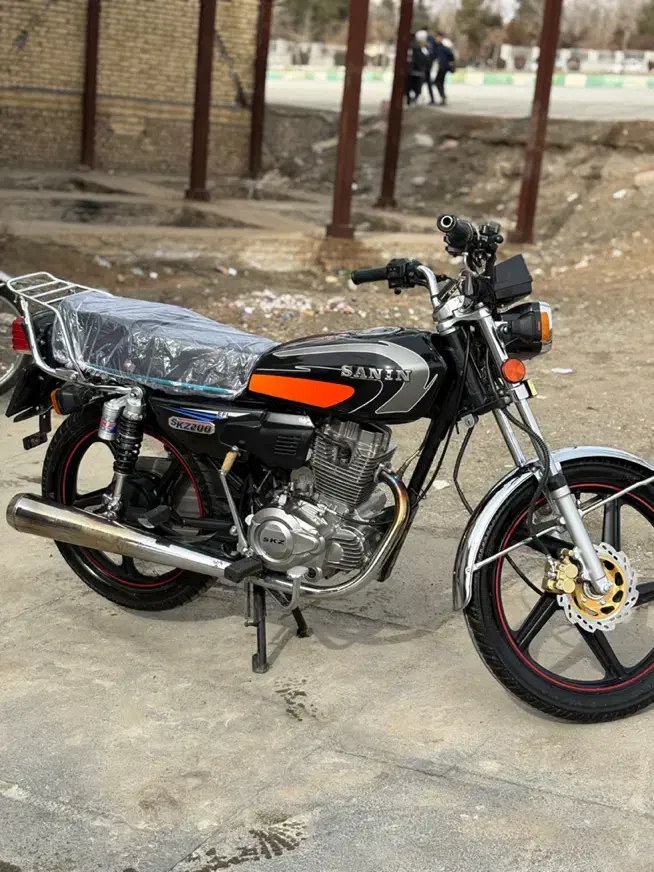 سنین ۲۰۰ مدل ۱۴۰۳|موتورسیکلت|تویسرکان, |دیوار