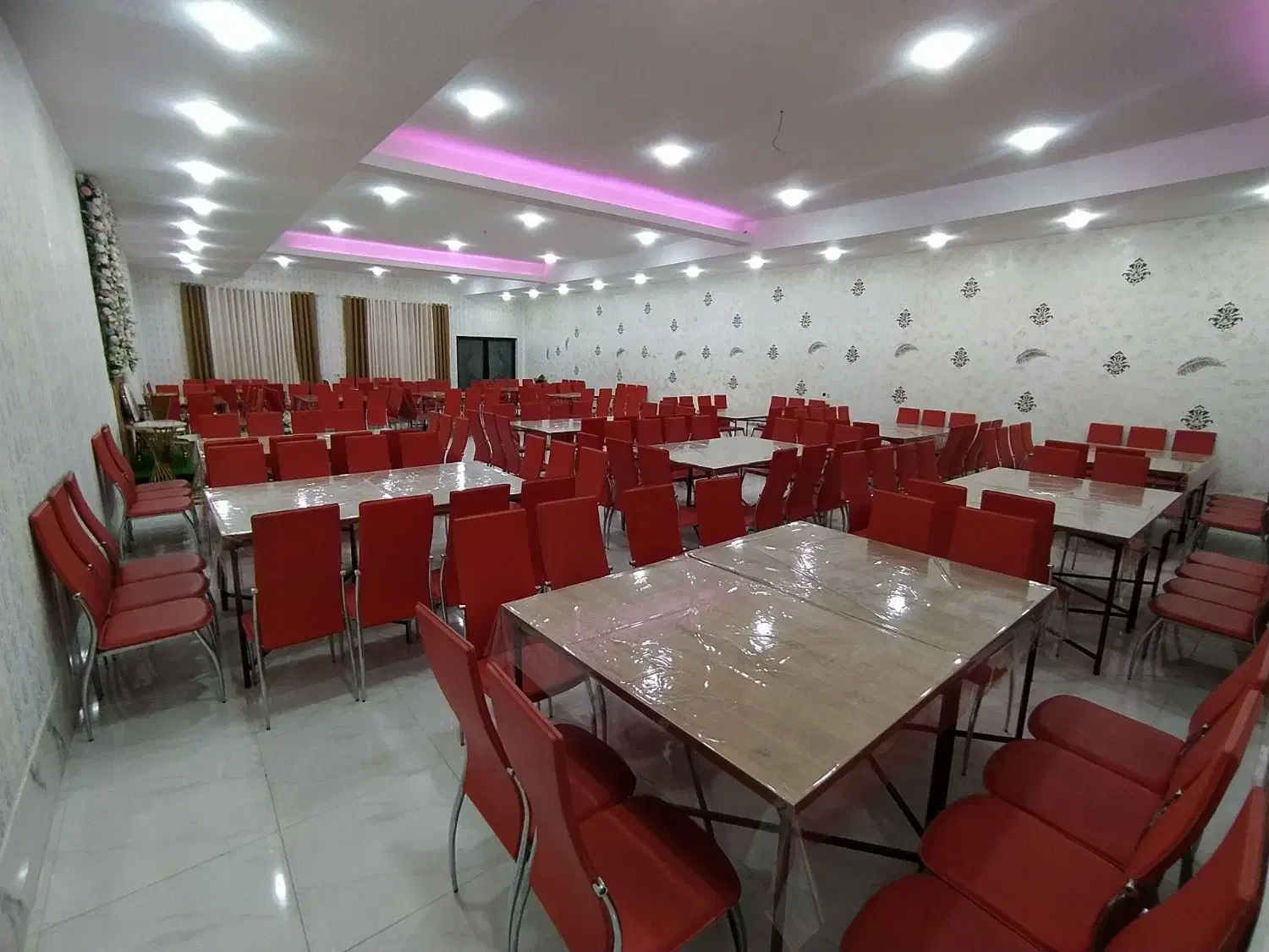 تالارستارگان|خدمات پذیرایی، مراسم|قزوین, |دیوار