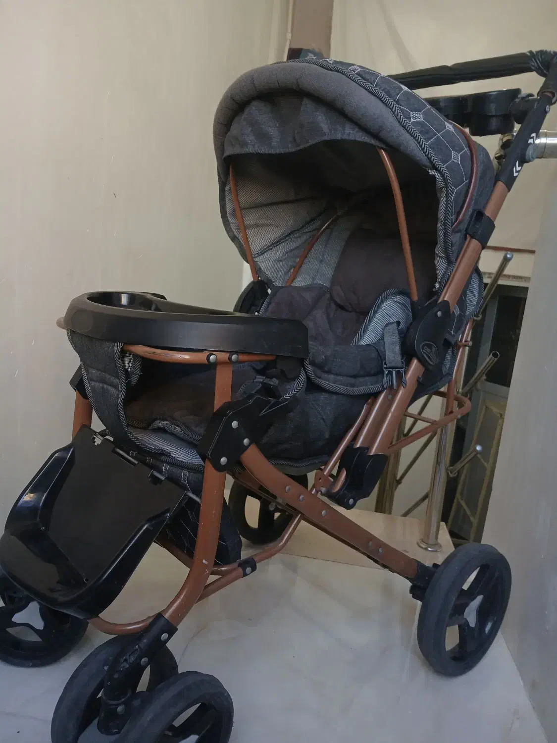 کالسکه بنیتا و کریر|کالسکه و لوازم جانبی|بهارستان, |دیوار