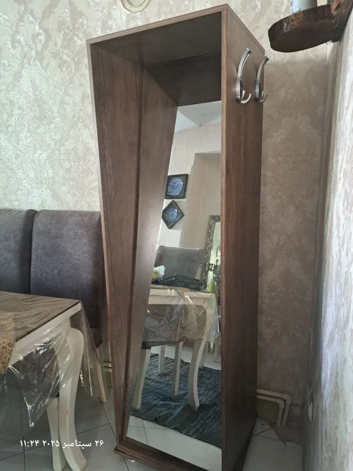 جا کفشی و اینه قدی و جاده لباسی تمیز|جاکفشی، کمد، دراور|فردیس, سرحدی|دیوار