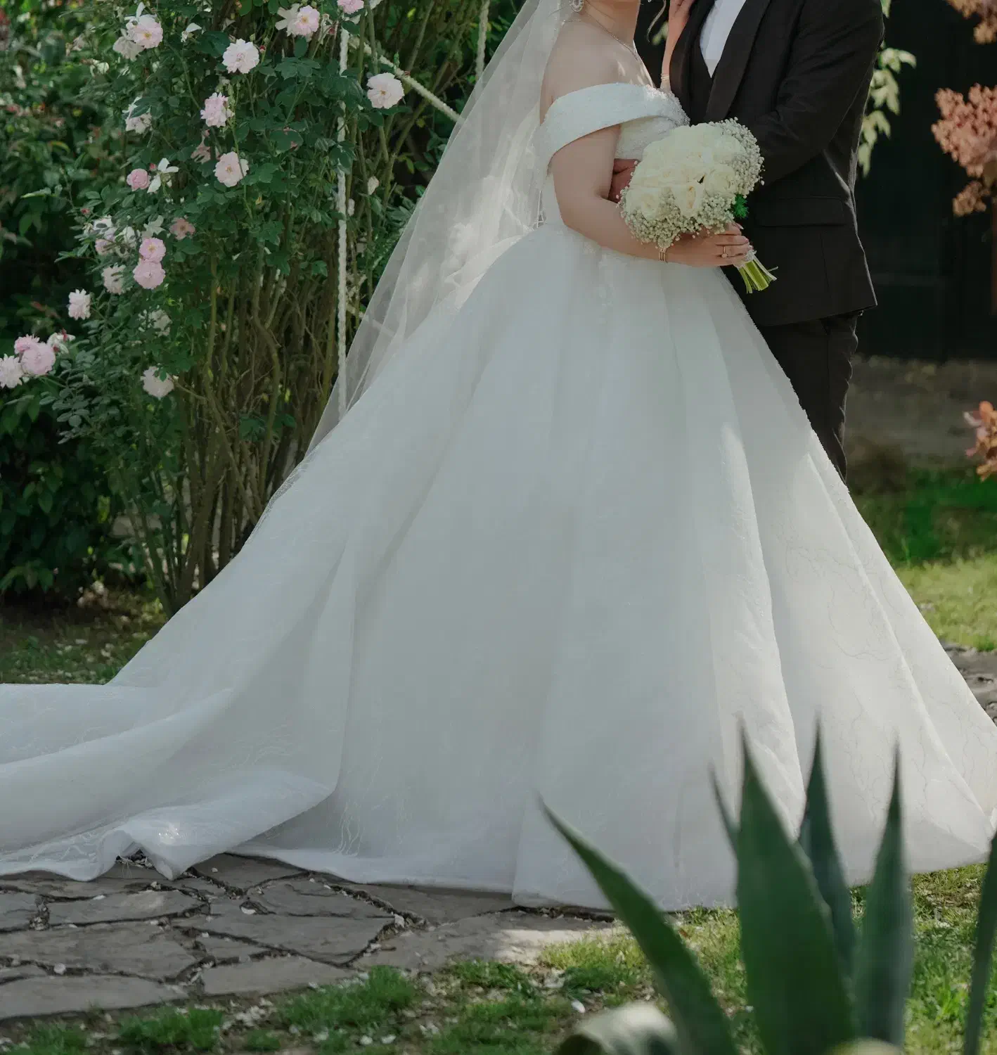 فروش لباس عروس دوخت مزون بیست|لباس|رشت, توشیبا|دیوار