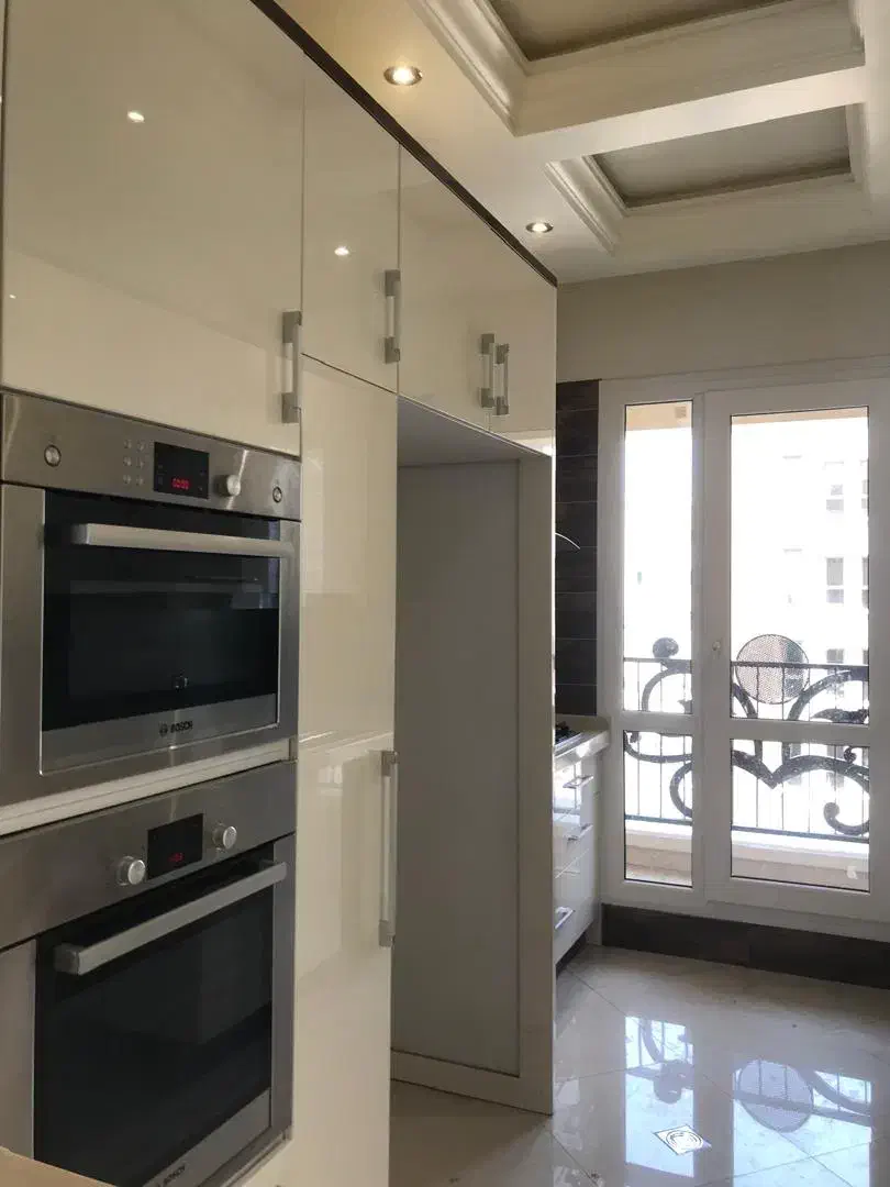 شمال جردن 145متر. سه خواب. در حد نو