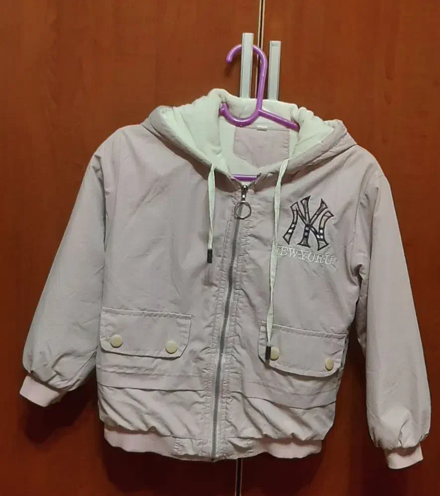 کاپشن و پیراهن دخترانه|کفش و لباس بچه|پارس‌آباد, |دیوار