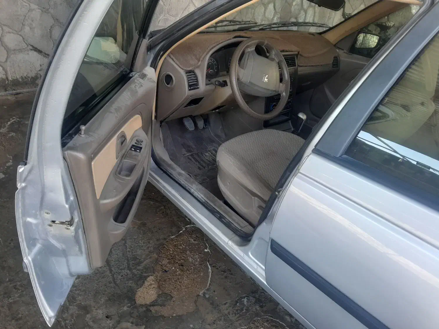 پژو 405 مدل 98 خشک خشک بدون|خودرو کلاسیک|زابل, |دیوار