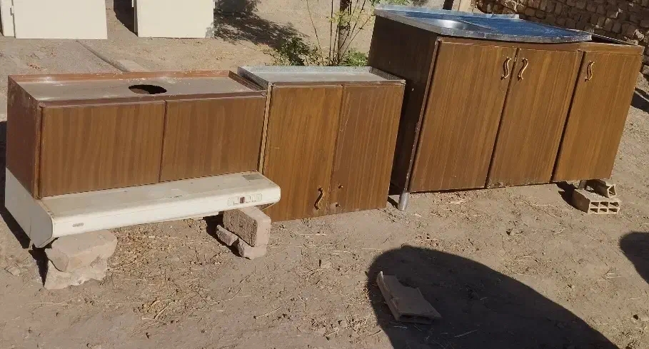 تعدادی کابینت آشپزخانه|مصالح و تجهیزات ساختمان|کاشان, فاز ۲ ناجی آباد|دیوار