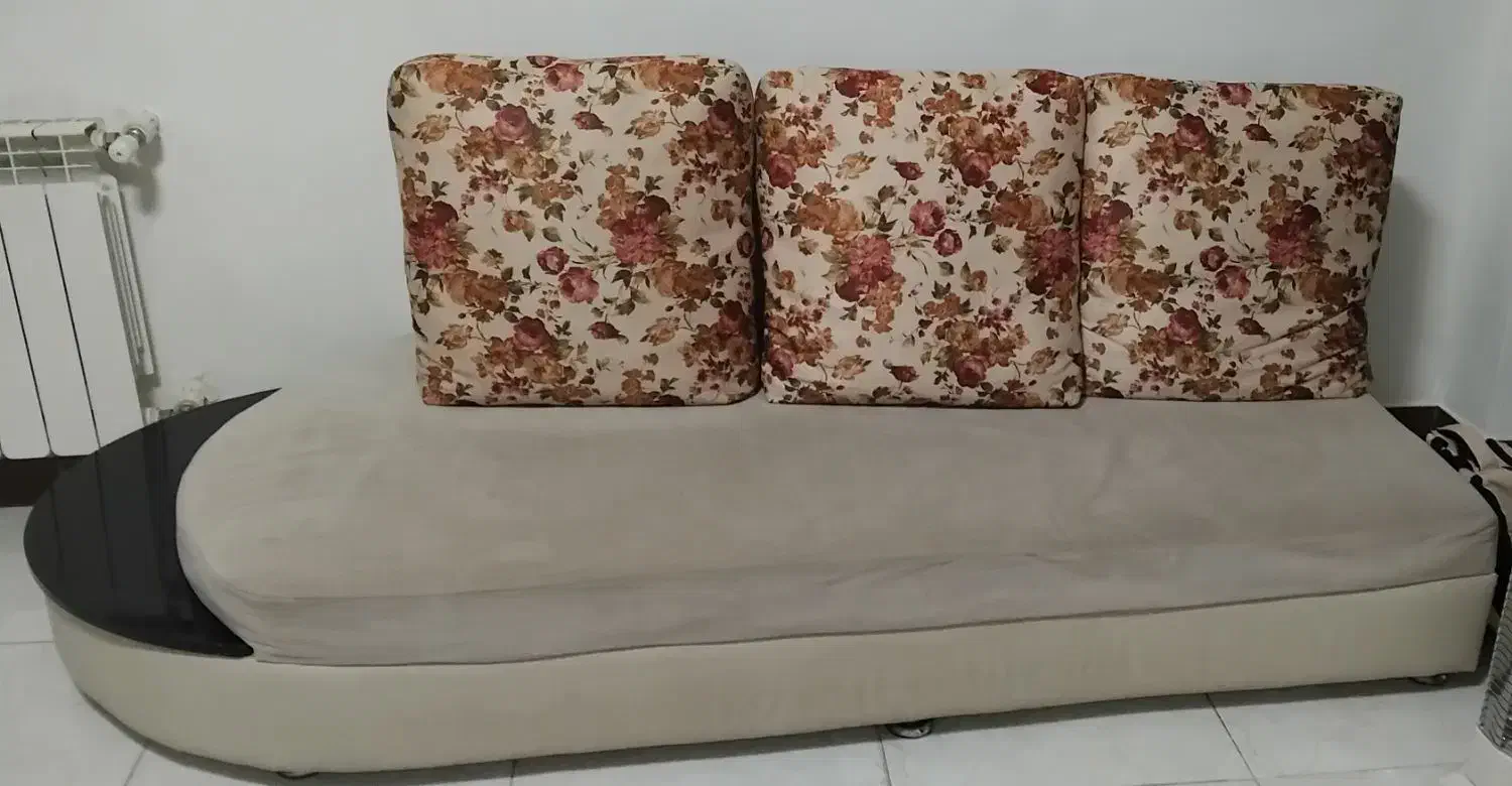 مبل ۹نفره|مبلمان خانگی و میز عسلی|رشت, یخسازی|دیوار