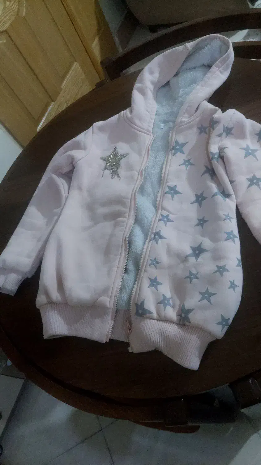 لباس دخترانه|لباس|شیروان (خراسان), |دیوار