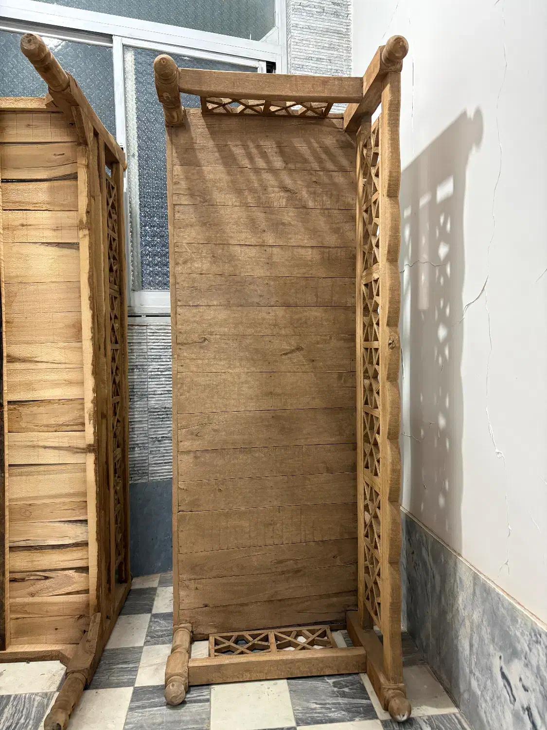 تخت چوبی|صندلی و نیمکت|قم, بکایی|دیوار