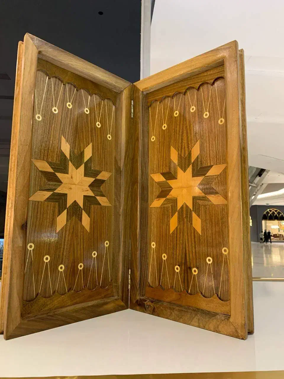 تختهنرد و شطرنج چوب گردو دور منبت|اسباببازی|تهران, چیتگر جنوبی|دیوار