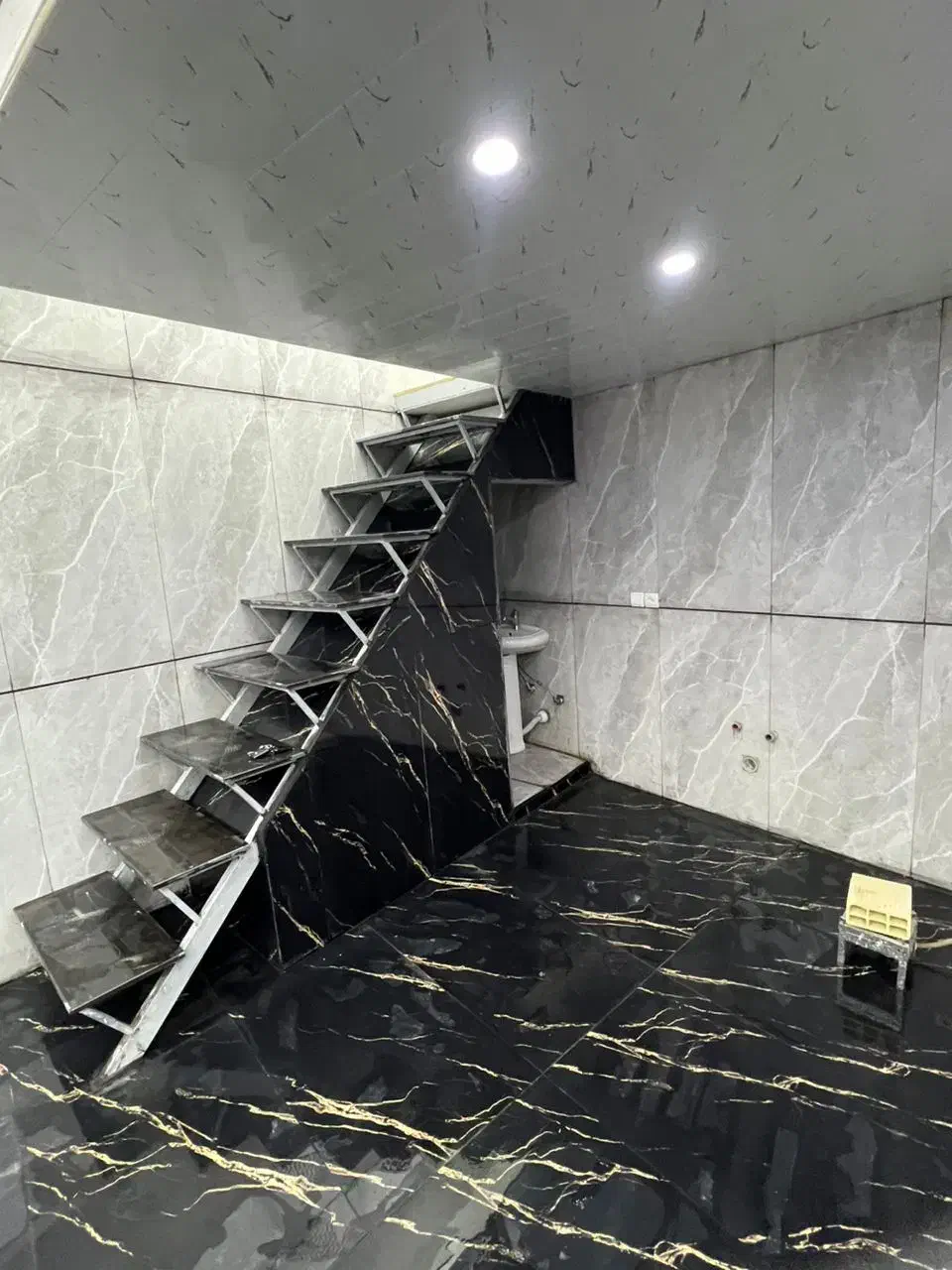 اجاره مغازه کافه یا ابمیوه فروشی|اجارهٔ مغازه و غرفه|کرج, اصفهانیها|دیوار