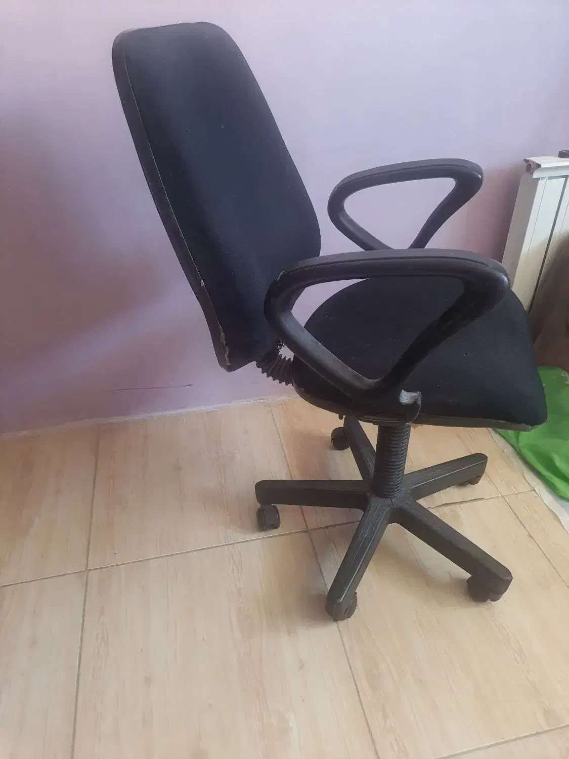 صندلی چرخ دار قابل تنظیم|مبلمان اداری|شهرکرد, |دیوار