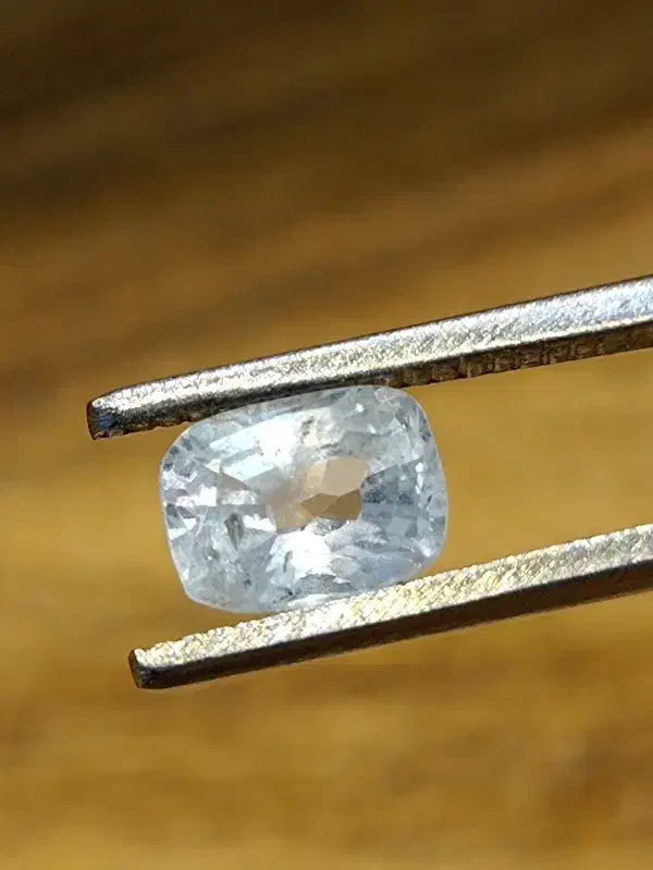 یاقوت سفید سریلانکا بهسازی نشده و آن هیت|بدلیجات|تهران, بازار|دیوار