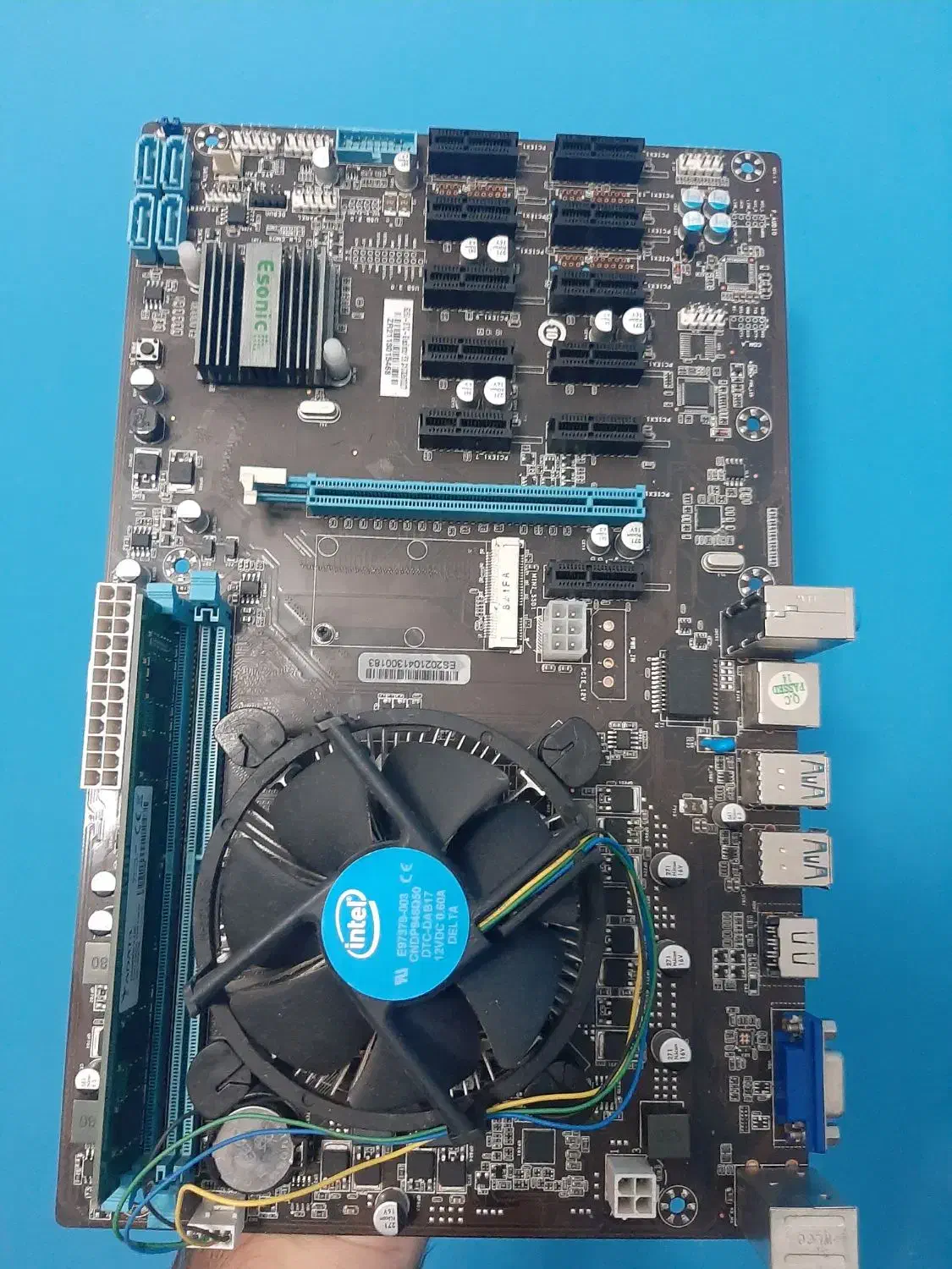 مادربرد و رایزر ماینینگ|قطعات و لوازم جانبی رایانه|شیراز, ستارخان|دیوار