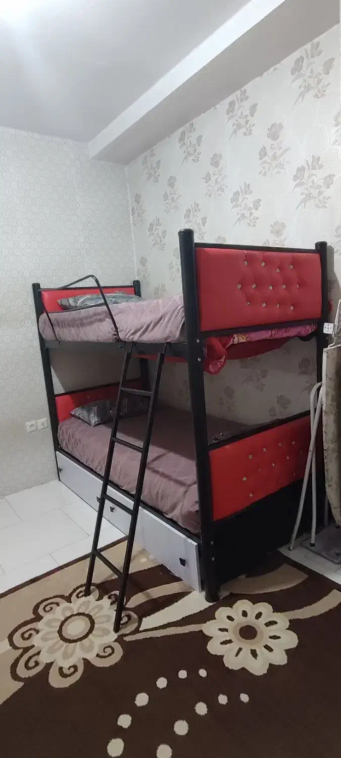تخت دوطبقه فلزی جنس اعلا|تخت و سرویس خواب|فردیس, شهرک شهید حسینی|دیوار