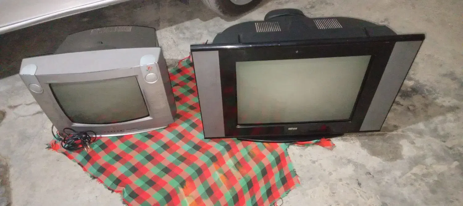 دو عدد تلویزیون فروشی|تلویزیون و پروژکتور|علیآباد کتول, |دیوار