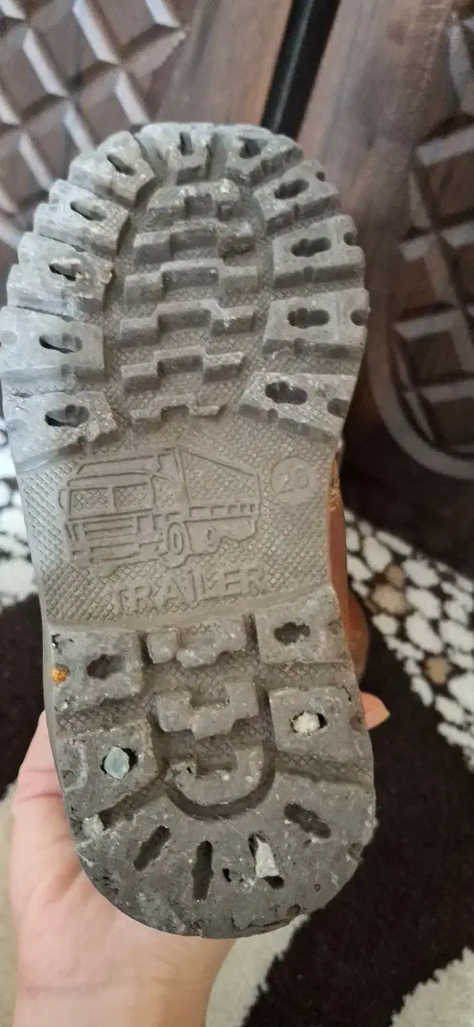 پوت پسرانه عسلی بچه گانه|کفش و لباس بچه|اندیشه, اندیشه فاز ۱|دیوار