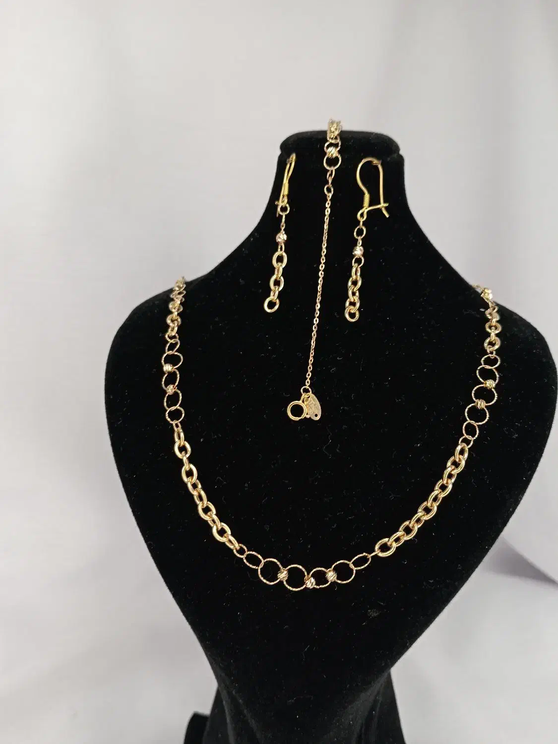 طلا نو به قیمت دست دوم|جواهرات|اندیشه, اندیشه فاز ۳|دیوار