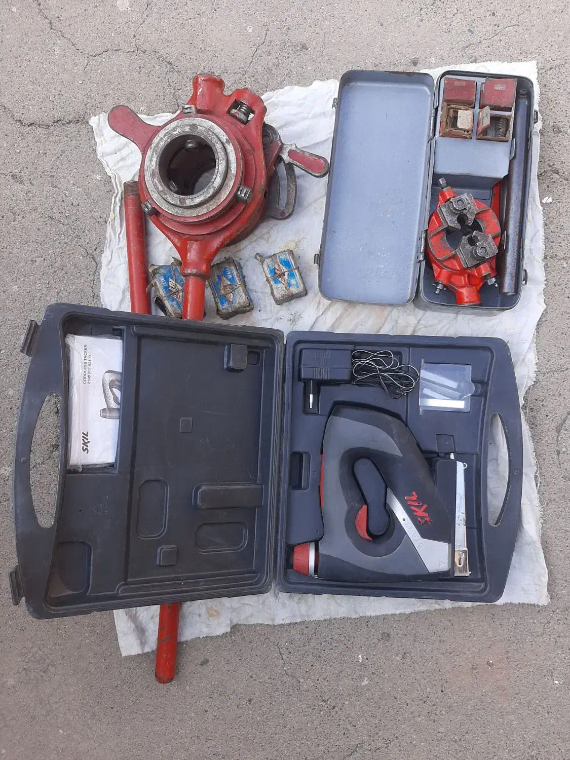 فروش ابزار داخل عکس|ابزارآلات|تهران, دکتر هوشیار|دیوار