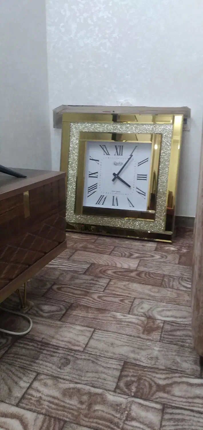 ساعت دیواری طلا کوب مارک سی تی زن|ساعت دیواری و تزئینی|لاهیجان, کوی خزر|دیوار