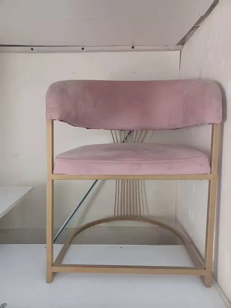 فروش صندلی پدیکور میز وناخن|آرایشگاه و سالن‌های زیبایی|محمدشهر, شهرک پیام (مهرالبرز)|دیوار