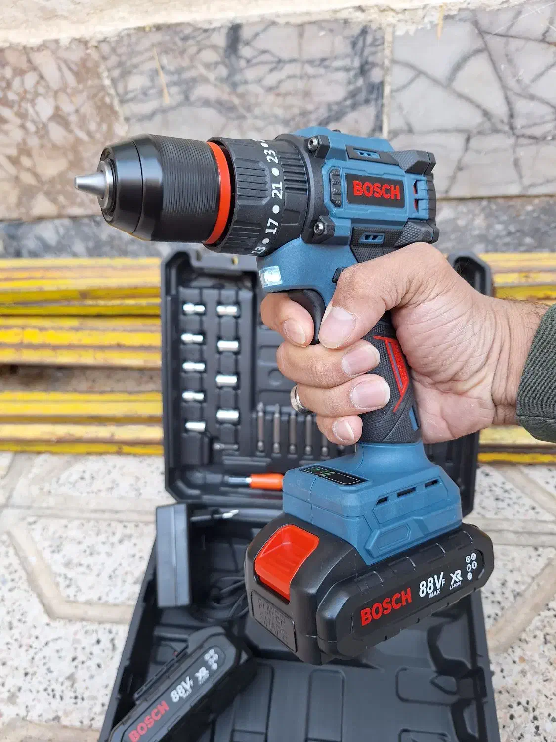 دلر دریل BOSCH چکشی گیربکسی 88ولت فلزی المانی|ماشین‌آلات صنعتی|مشهد, شهید معقول|دیوار