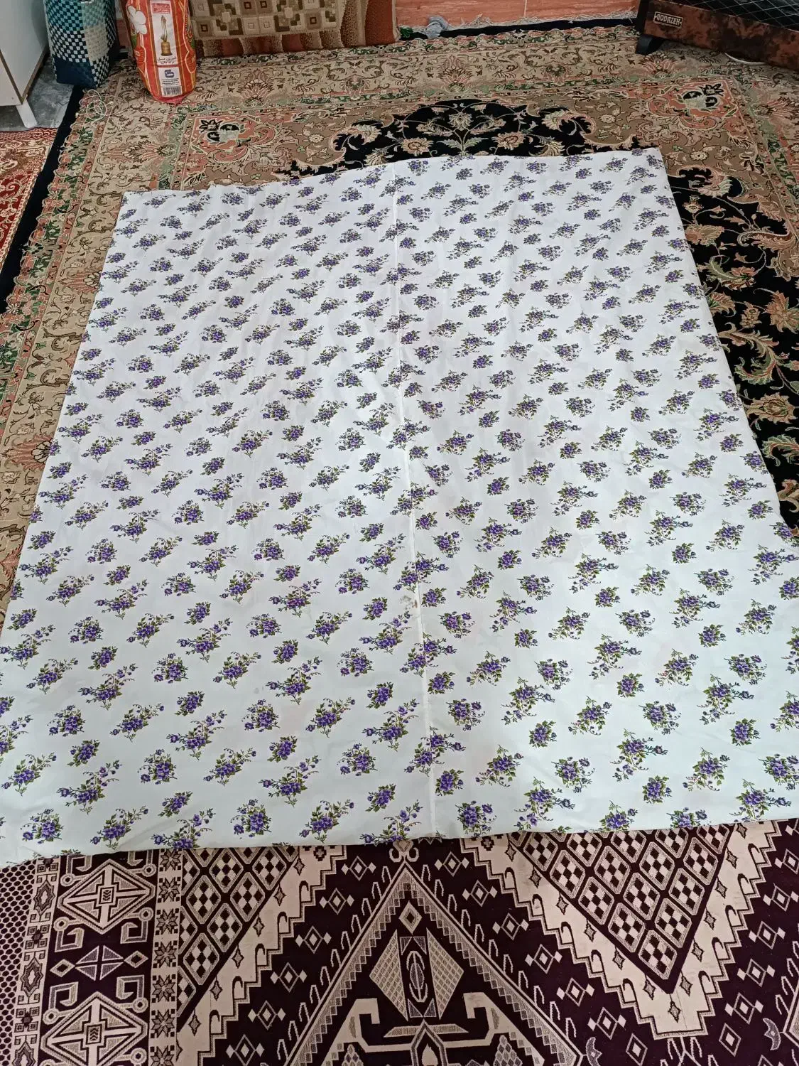 لحاف|رختخواب، بالش، پتو|لاهیجان, لیل|دیوار