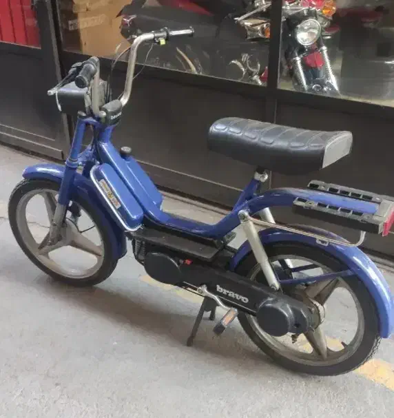 براوو سالم|موتورسیکلت|تهران, فلسطین (میدان انقلاب)|دیوار