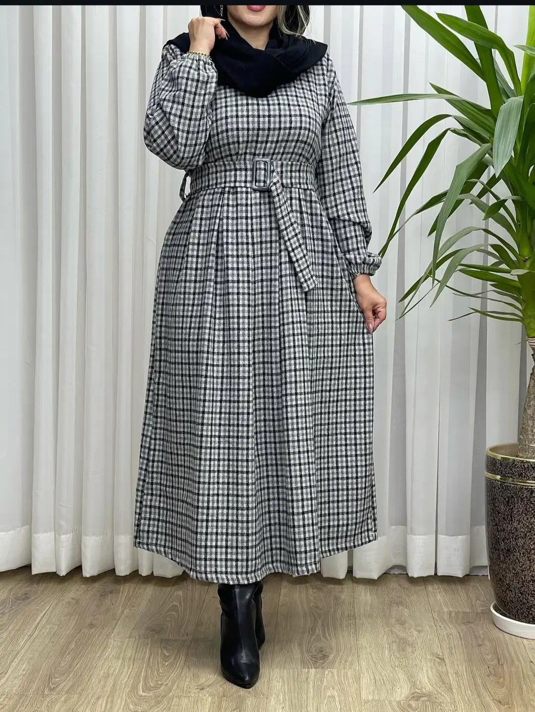 پیراهن|لباس|سنندج, |دیوار