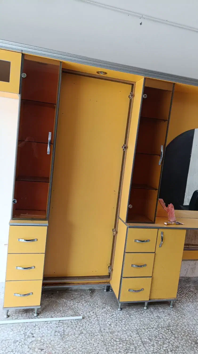 دکور|آرایشگاه و سالنهای زیبایی|رشت, لاکان شهر|دیوار