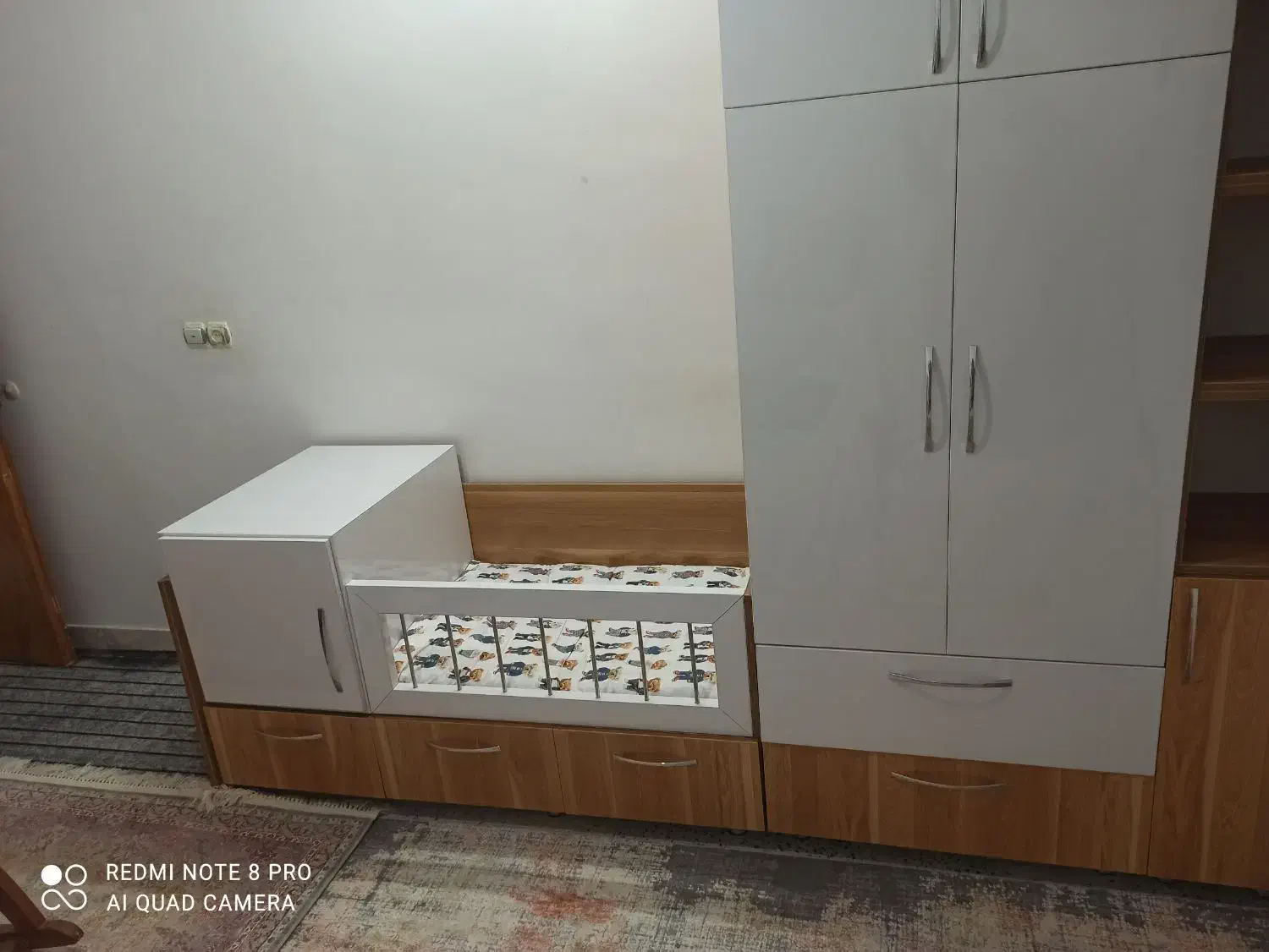 فروش تخت و کمد بچه|تخت و سرویس خواب|ساری, |دیوار