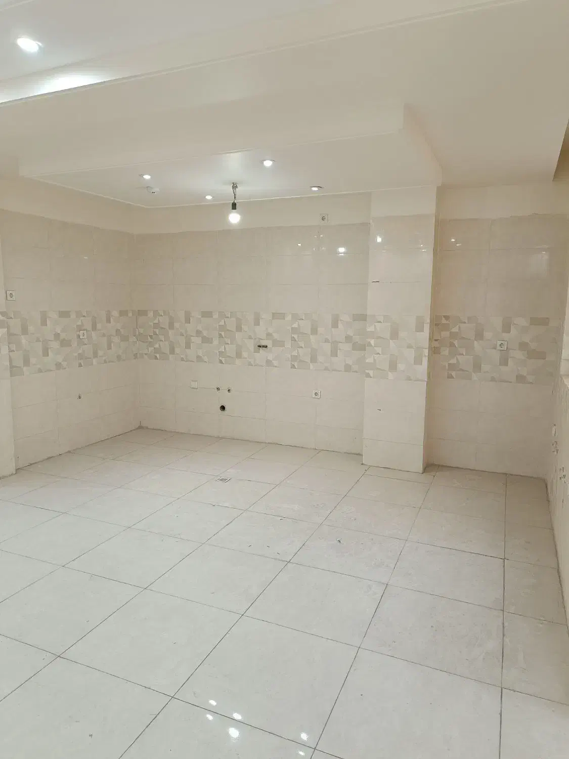 ((اجاره آپارتمان ۹۵ متری فول نوساز اکازیون))