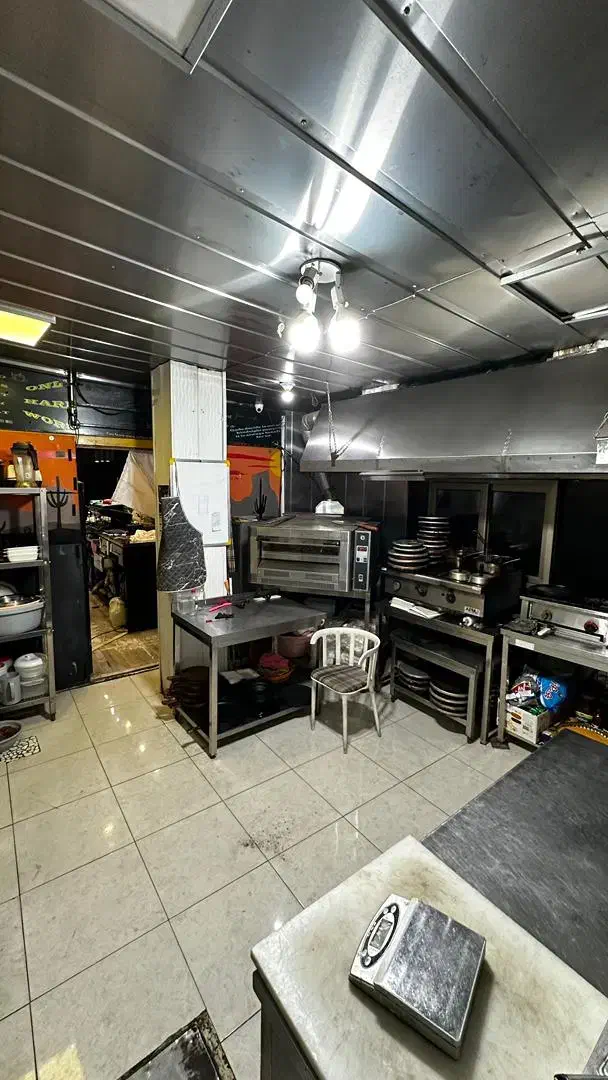 فروش تمام وسایل کافه و رستوران ایتالیایی|کافی‌شاپ و رستوران|اصفهان, گلزار|دیوار