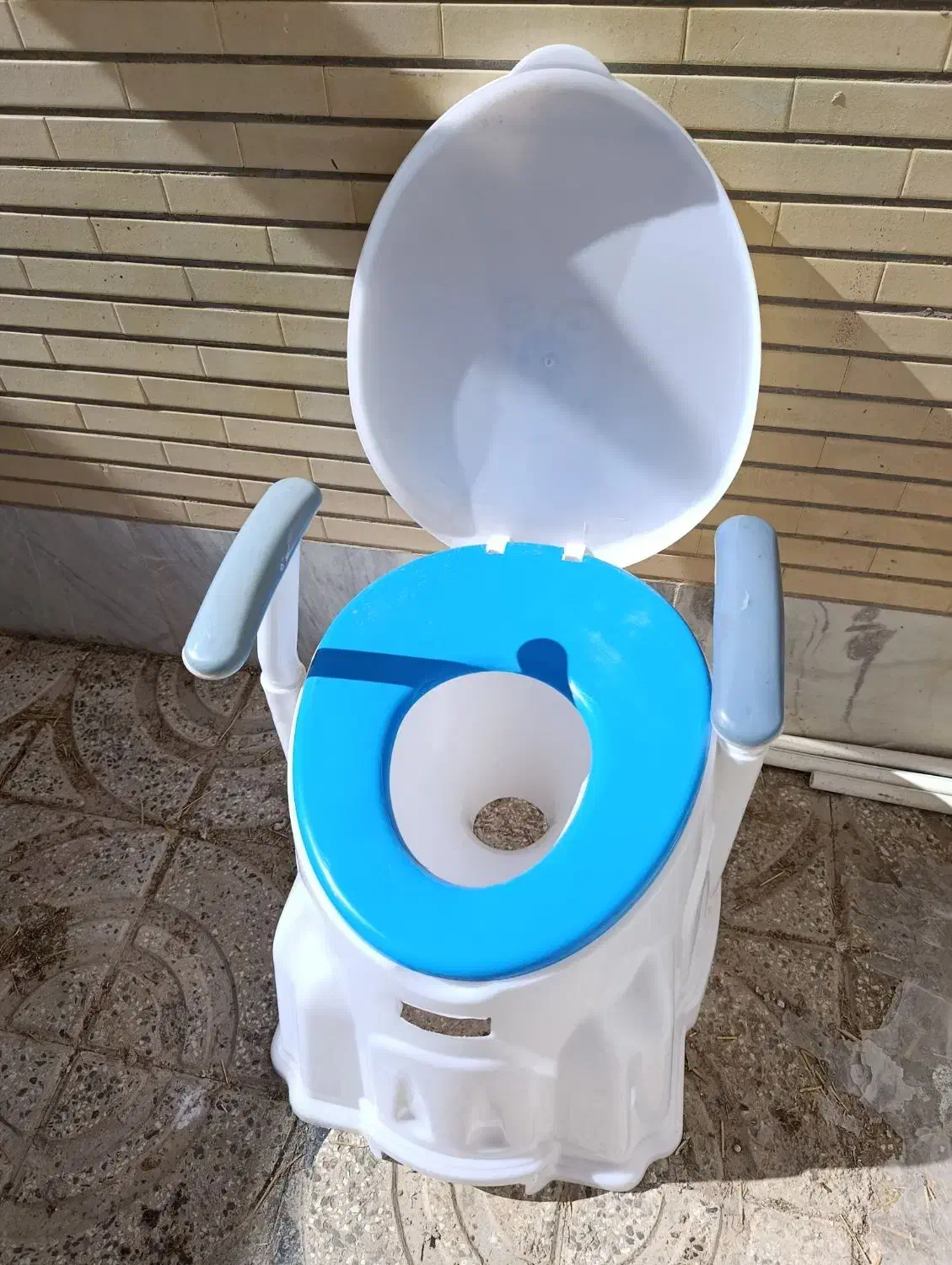 توالت فرنگی|لوازم سرویس بهداشتی|شاهین‌شهر, نظامی|دیوار