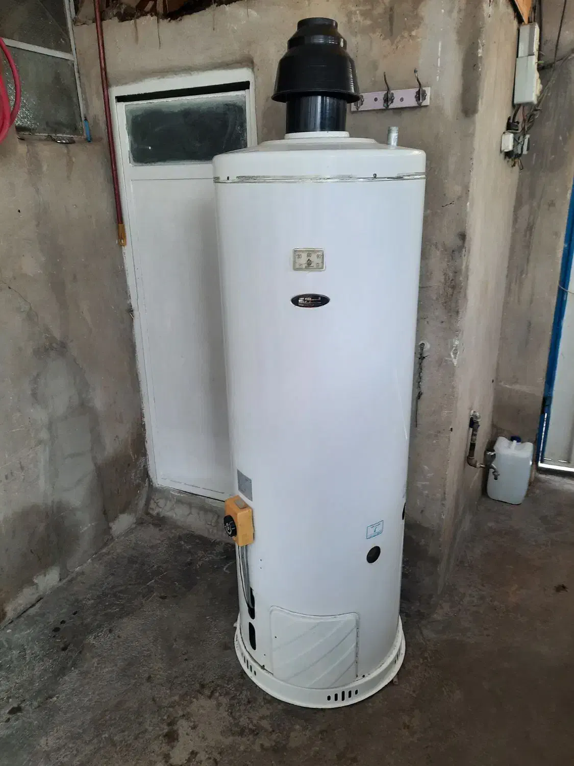 آبگرمکن لورج|آبگرمکن، پکیج، شوفاژ|ملایر, |دیوار